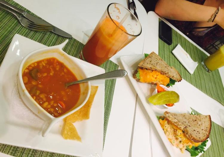 11845974_10152855560651571_1013982003_n