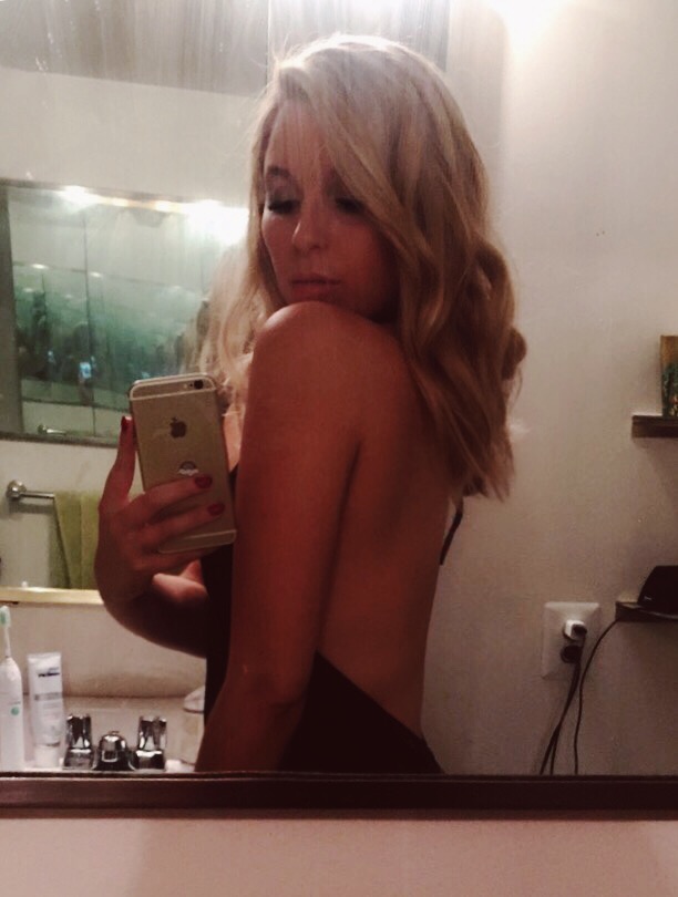 Processed with VSCOcam with 10 preset