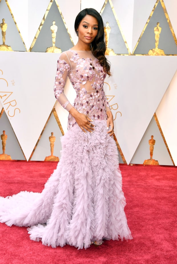 zuri-hall-1275fe26-305f-4318-bdd5-f2885b6bdccf